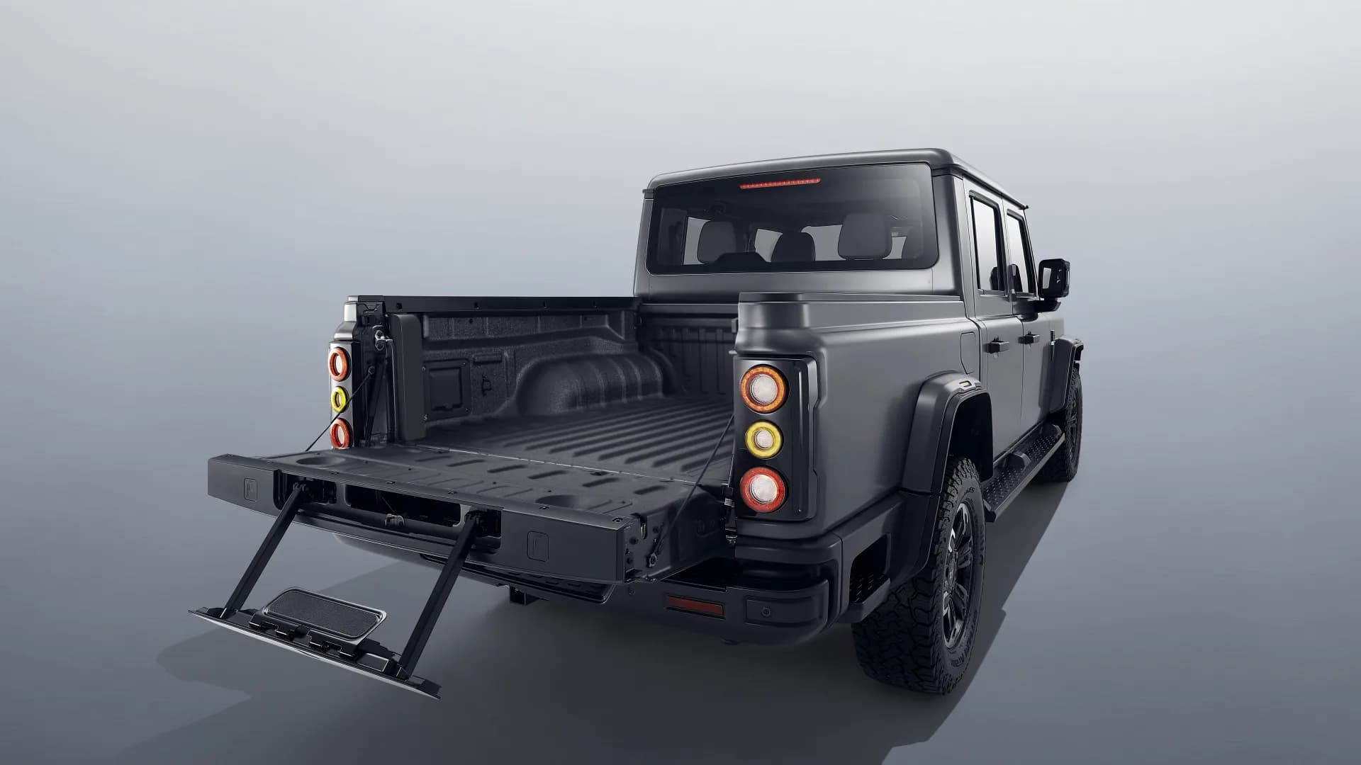 BAW 212 Pickup dvojna kabina in odprt tovorni prostor